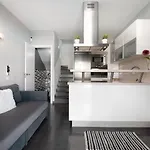 Place Oasis Luxury Pool Appartamento *
