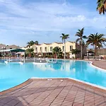 Place Oasis Luxury Pool