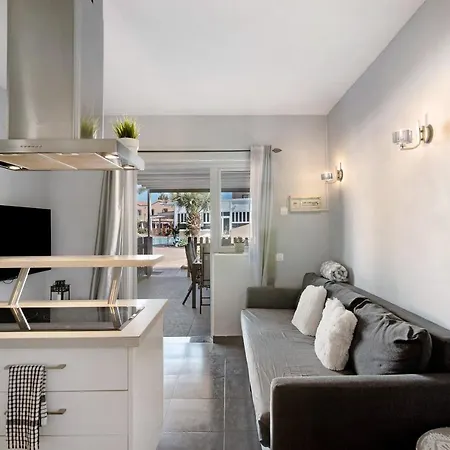 Place Oasis Luxury Pool Apartment *