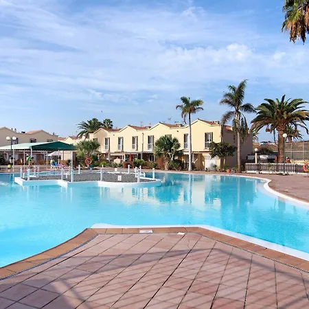 Place Oasis Luxury Pool 公寓 *